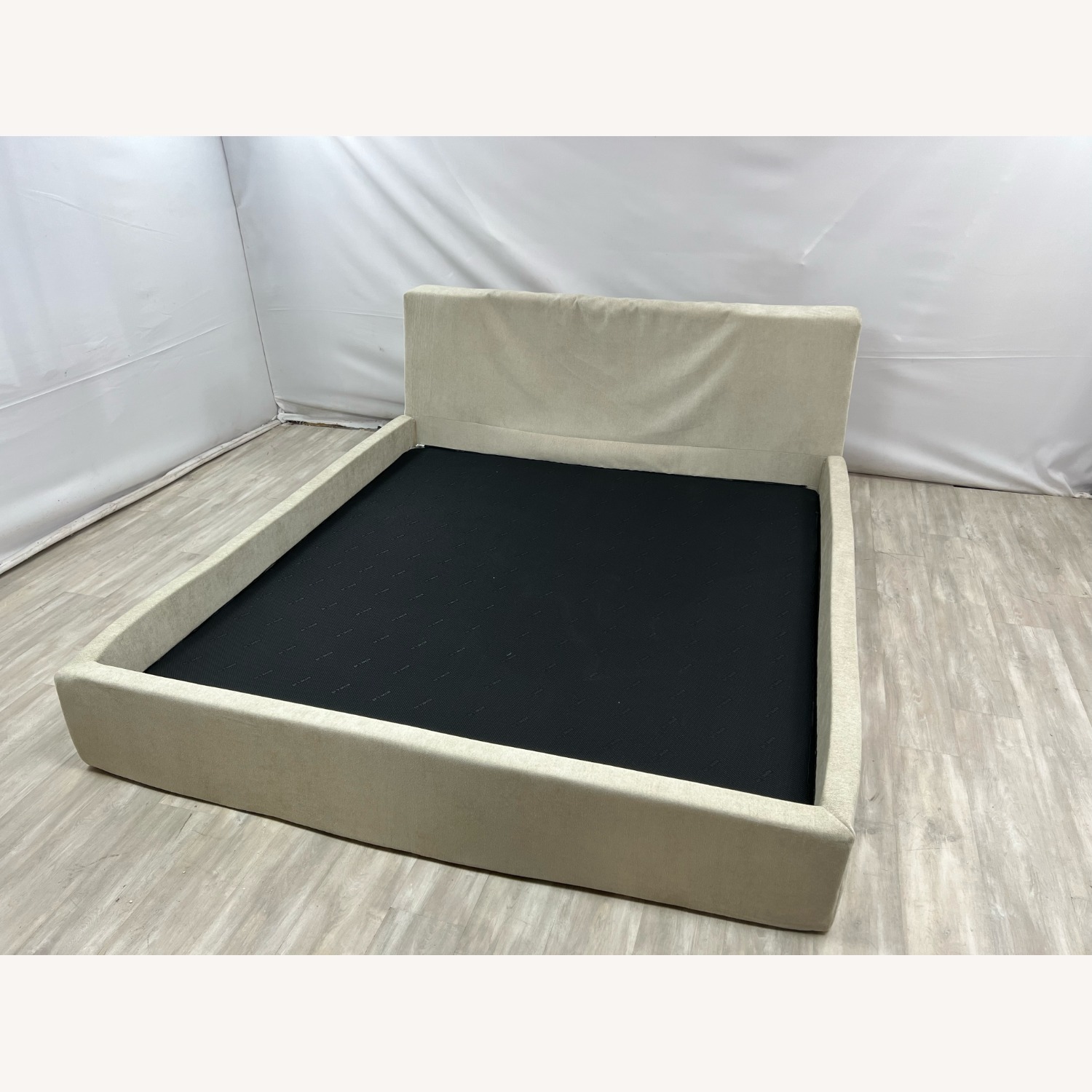 Rove Lab O2 Bed SmartFoam Cloud Frame Bed - image-4