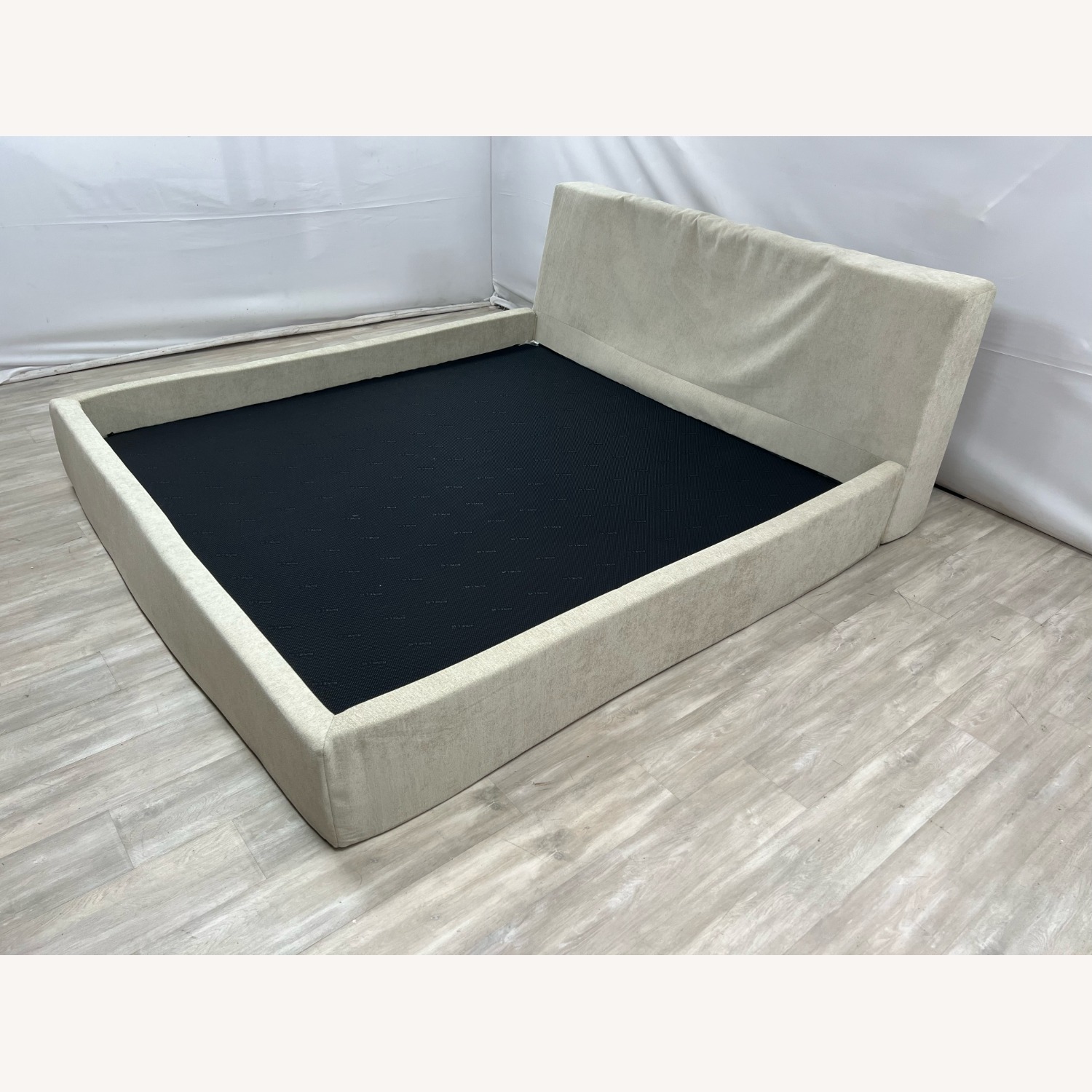 Rove Lab O2 Bed SmartFoam Cloud Frame Bed - image-5