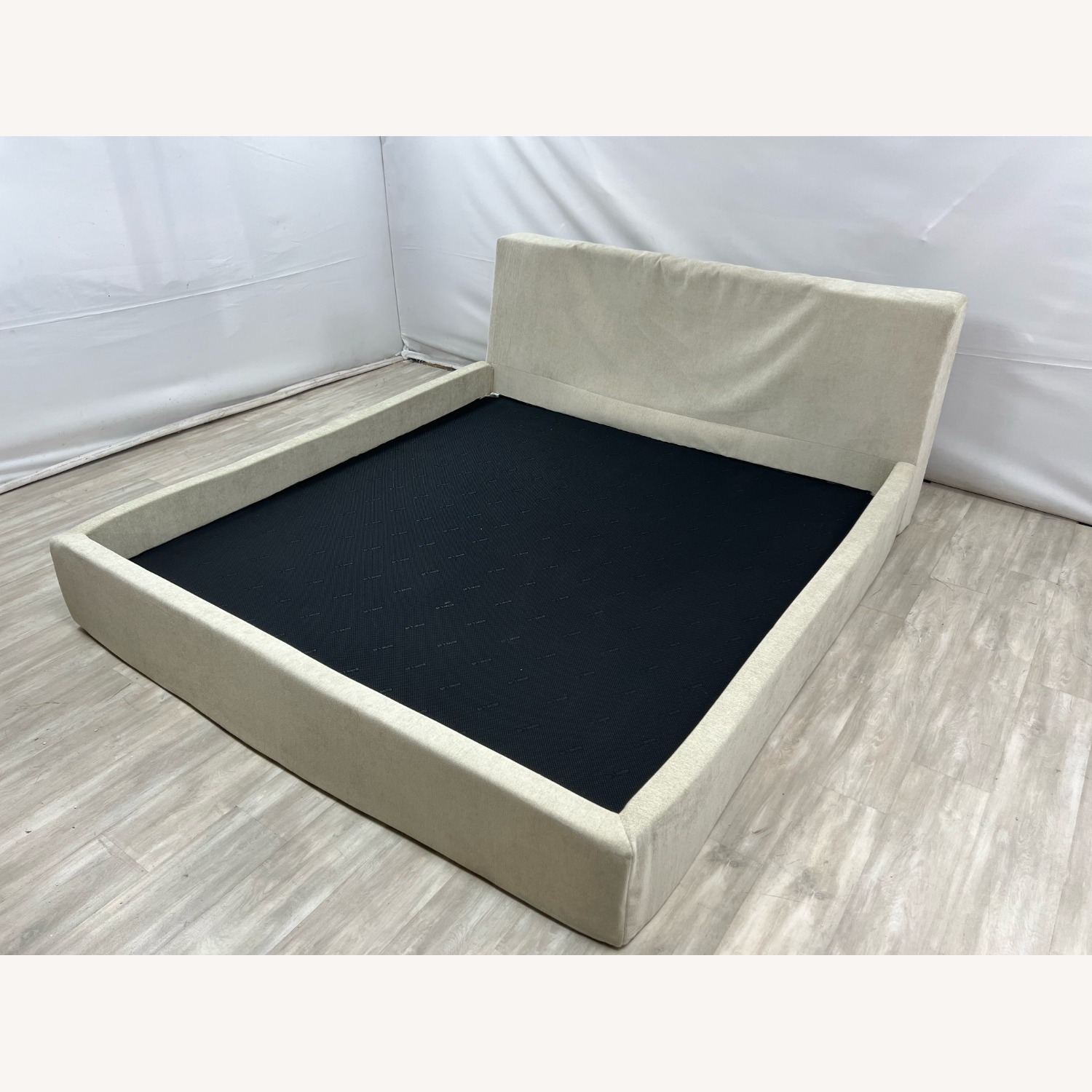 Rove Lab O2 Bed SmartFoam Cloud Frame Bed - image-2