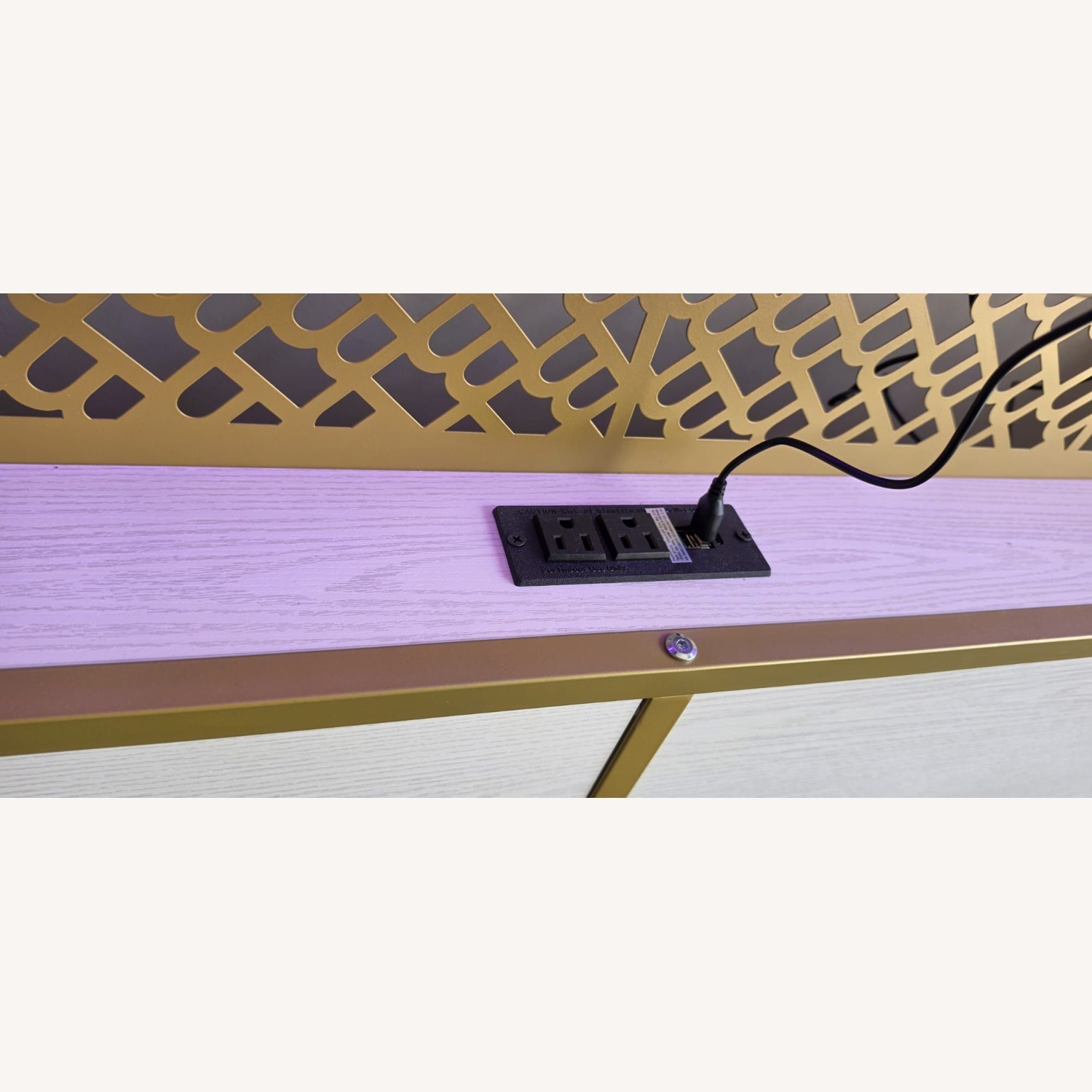 Natural Wood Queen Bed - image-3