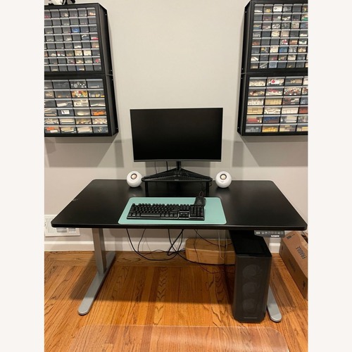 Used FlexiSpot Electric Height Adjustable Standing Desk for sale on AptDeco