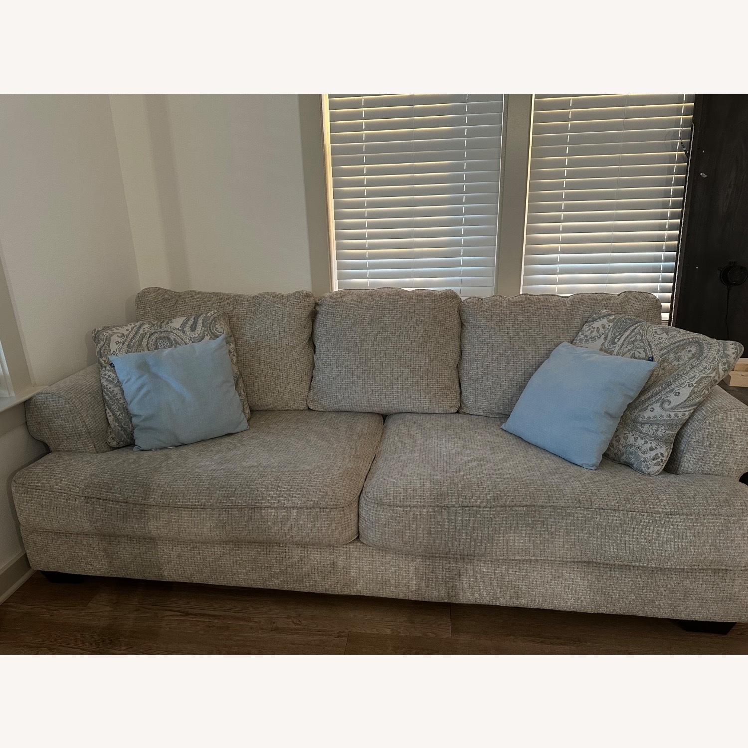 Ashley Furniture Fabric 3+ Seater Sofa - image-3