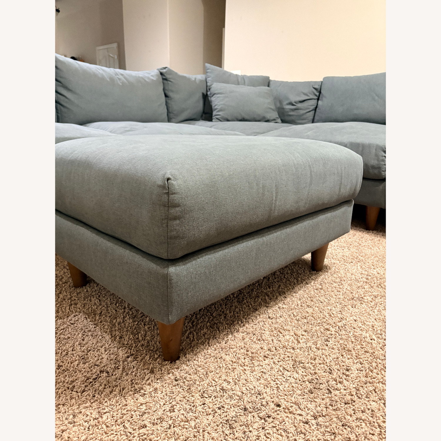 Living Spaces Adeline II Gray Sectional W Ottoman - image-5