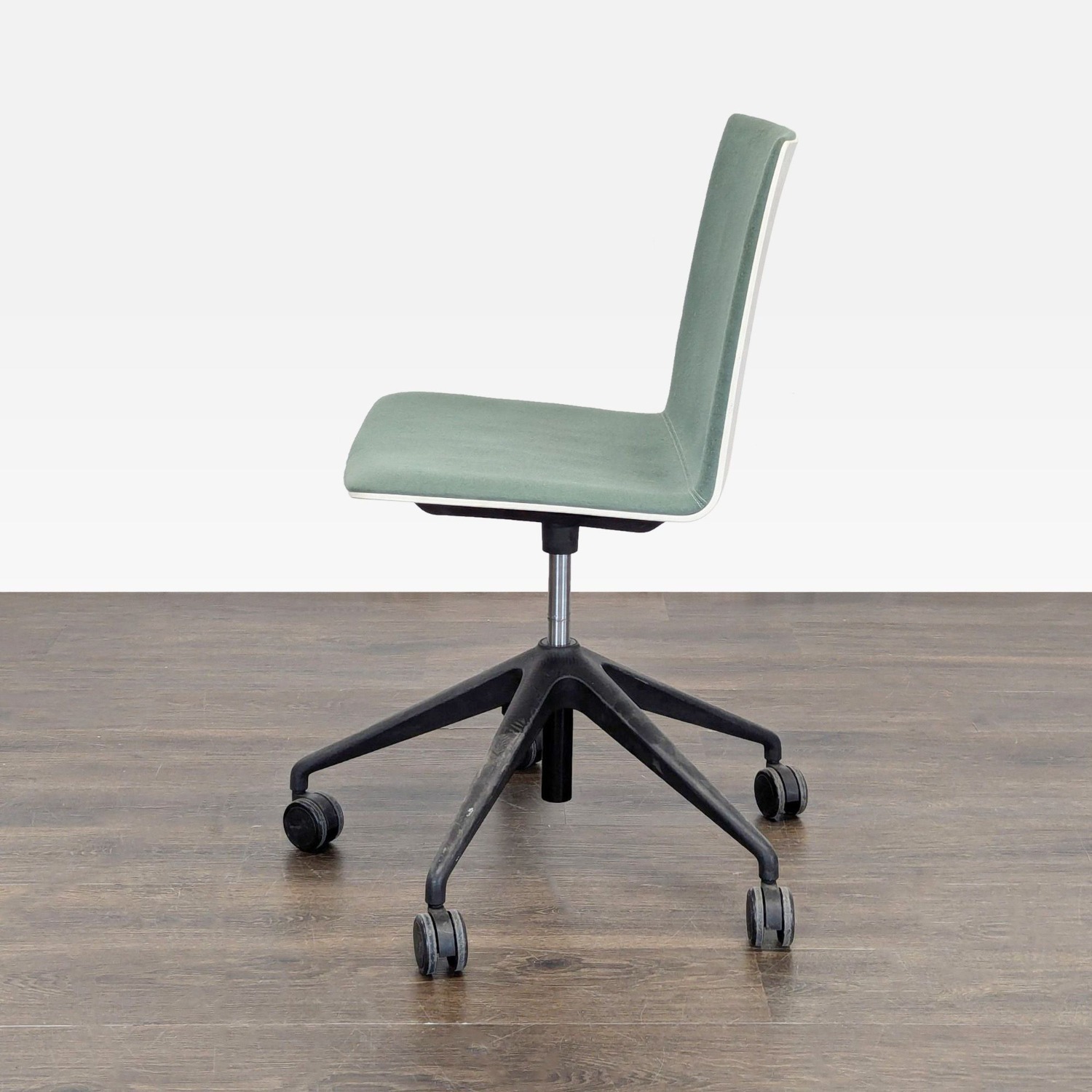 Andreu World Modern Green Office Chair with Wheels - image-5