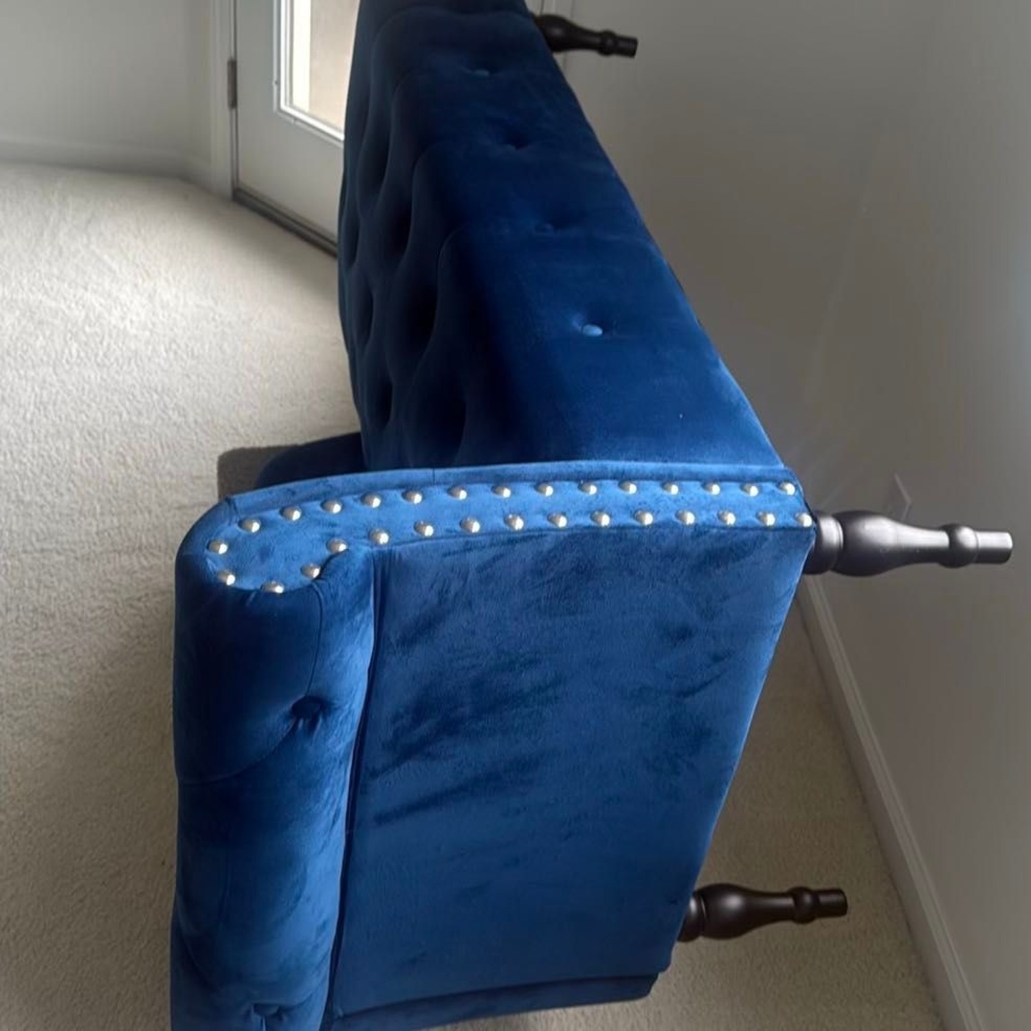Elegant Blue Velvet Chaise Lounge Sofa with Tufted - image-8