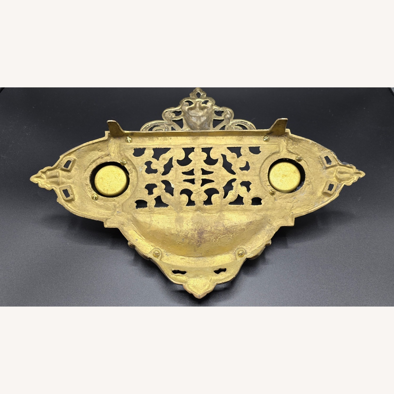 Antique Gold Décor - image-8