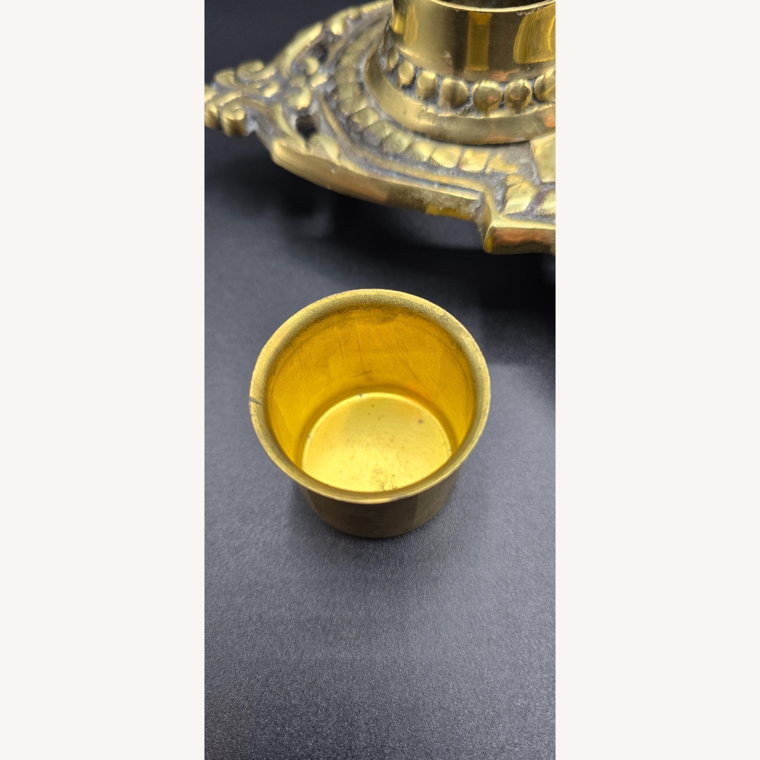 Antique Gold Décor - image-6