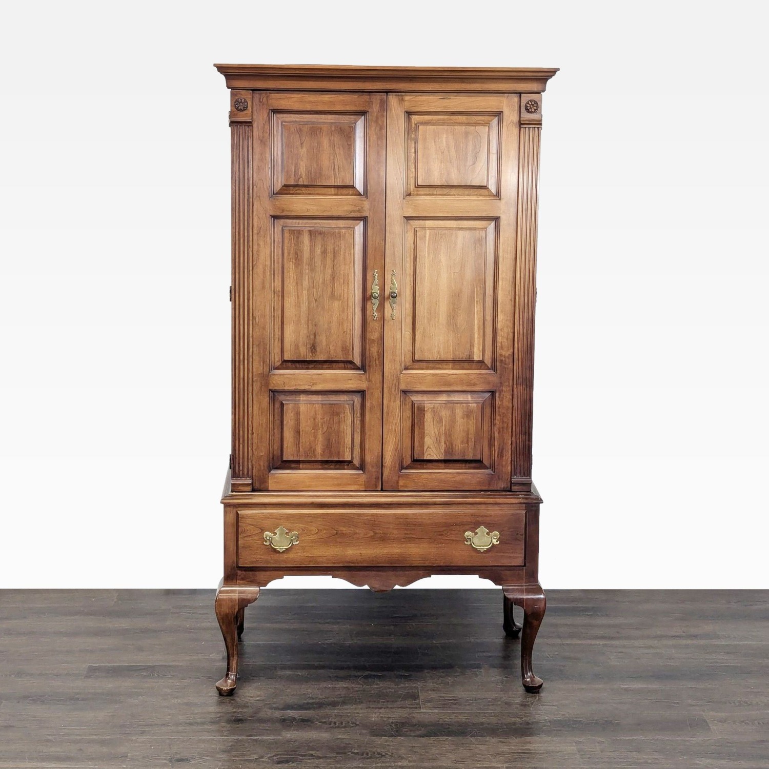 Statton Furniture Queen Anne Style Armoire Wardrobe - image-2