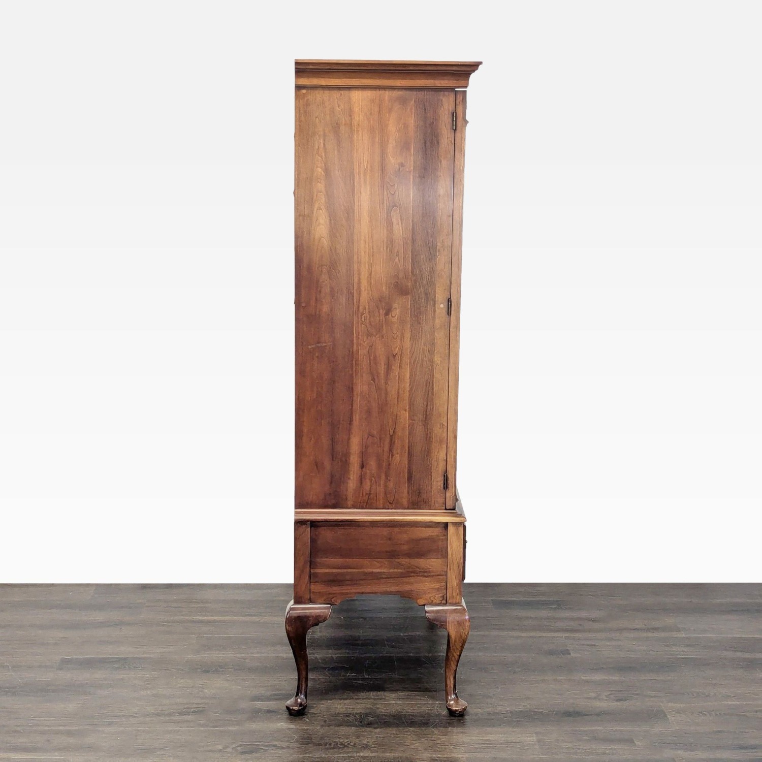 Statton Furniture Queen Anne Style Armoire Wardrobe - image-6