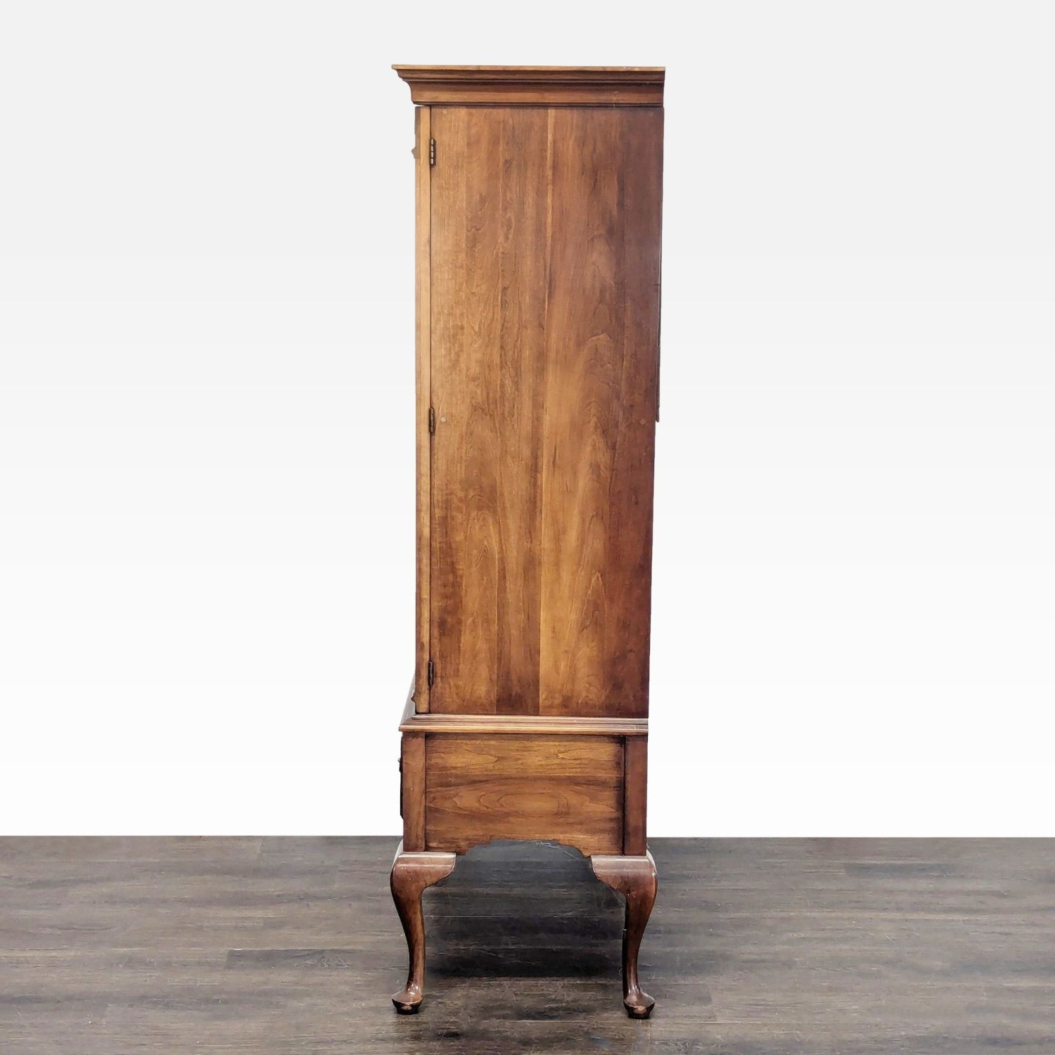 Statton Furniture Queen Anne Style Armoire Wardrobe - image-9