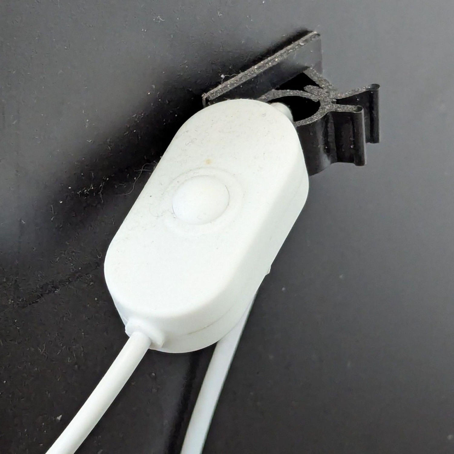 Latitude Run Piraveen Display Cabinet - image-8