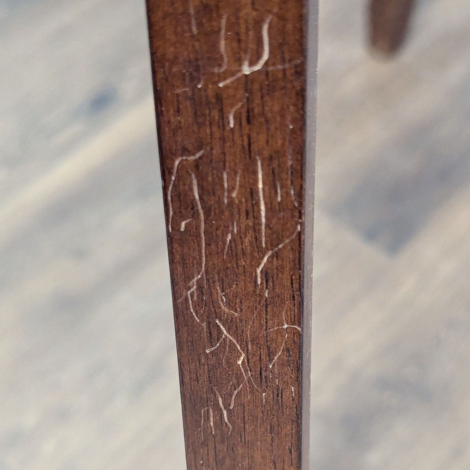 Dark Wood 5-Piece Round Extendable Dining Set - image-12