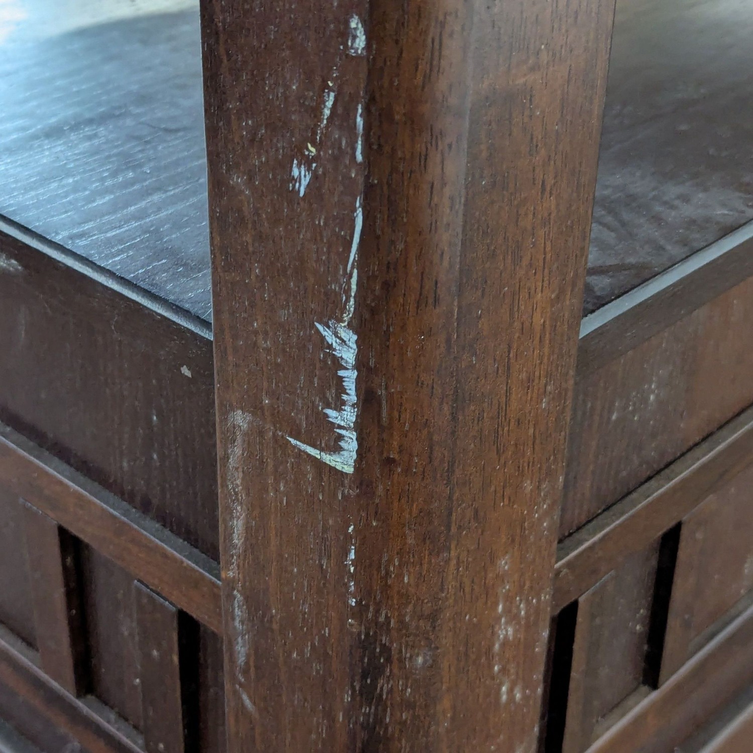 Dark Wood 5-Piece Round Extendable Dining Set - image-10