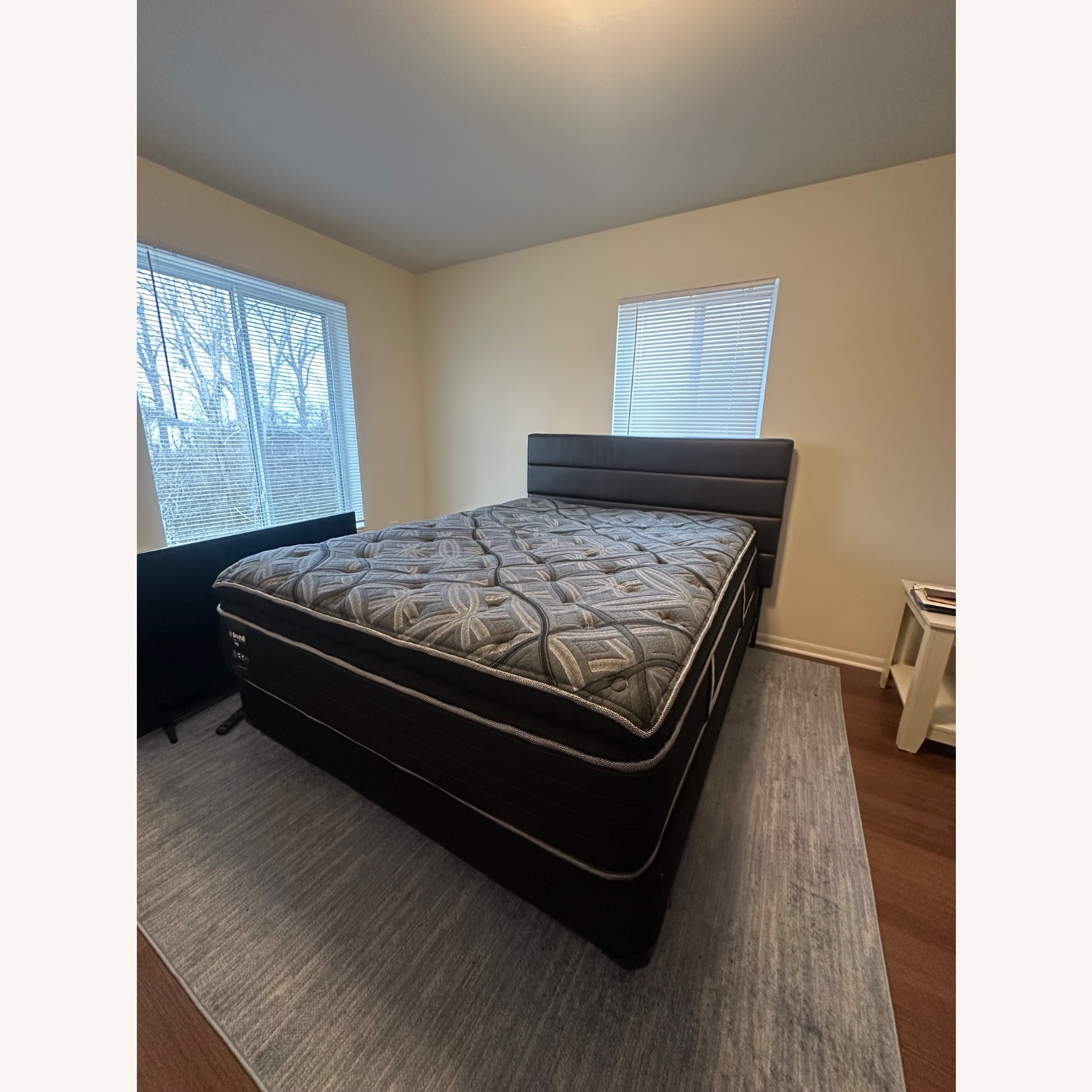 Broyhill Furniture Dark Brown Queen Bed - image-1