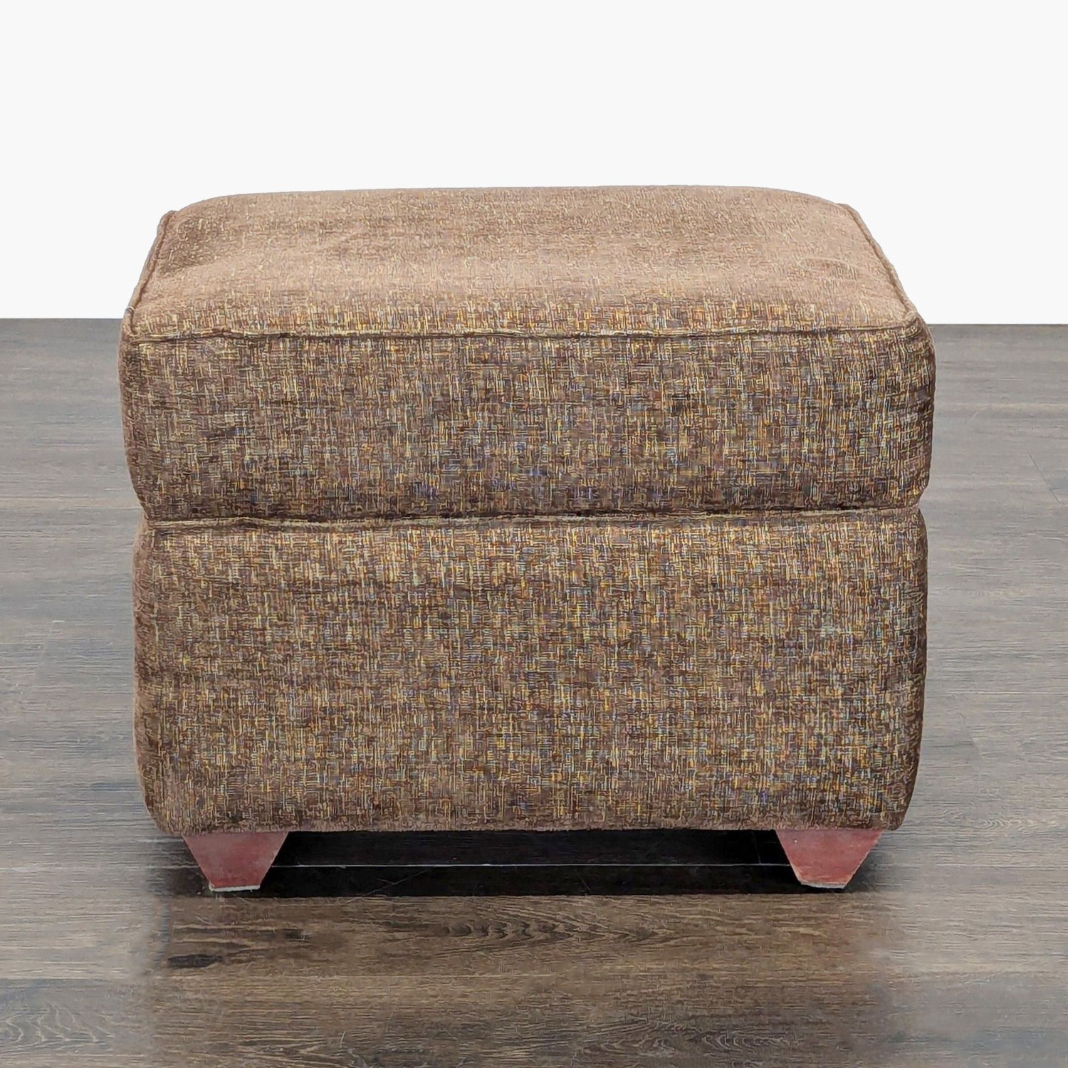 Ottoman with Bun Feet - image-7