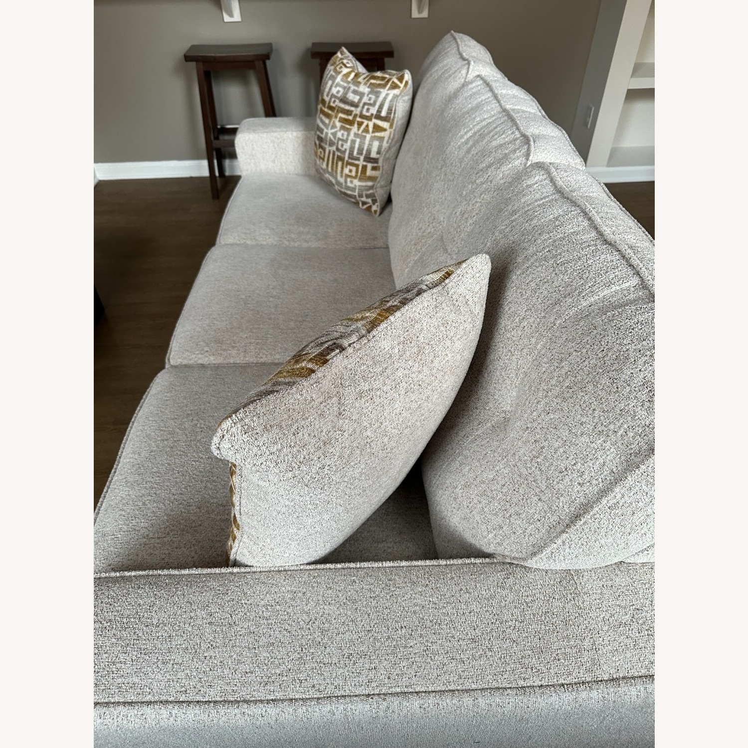 Ashley Furniture Sorrow 3+ Seater Sofa - image-4