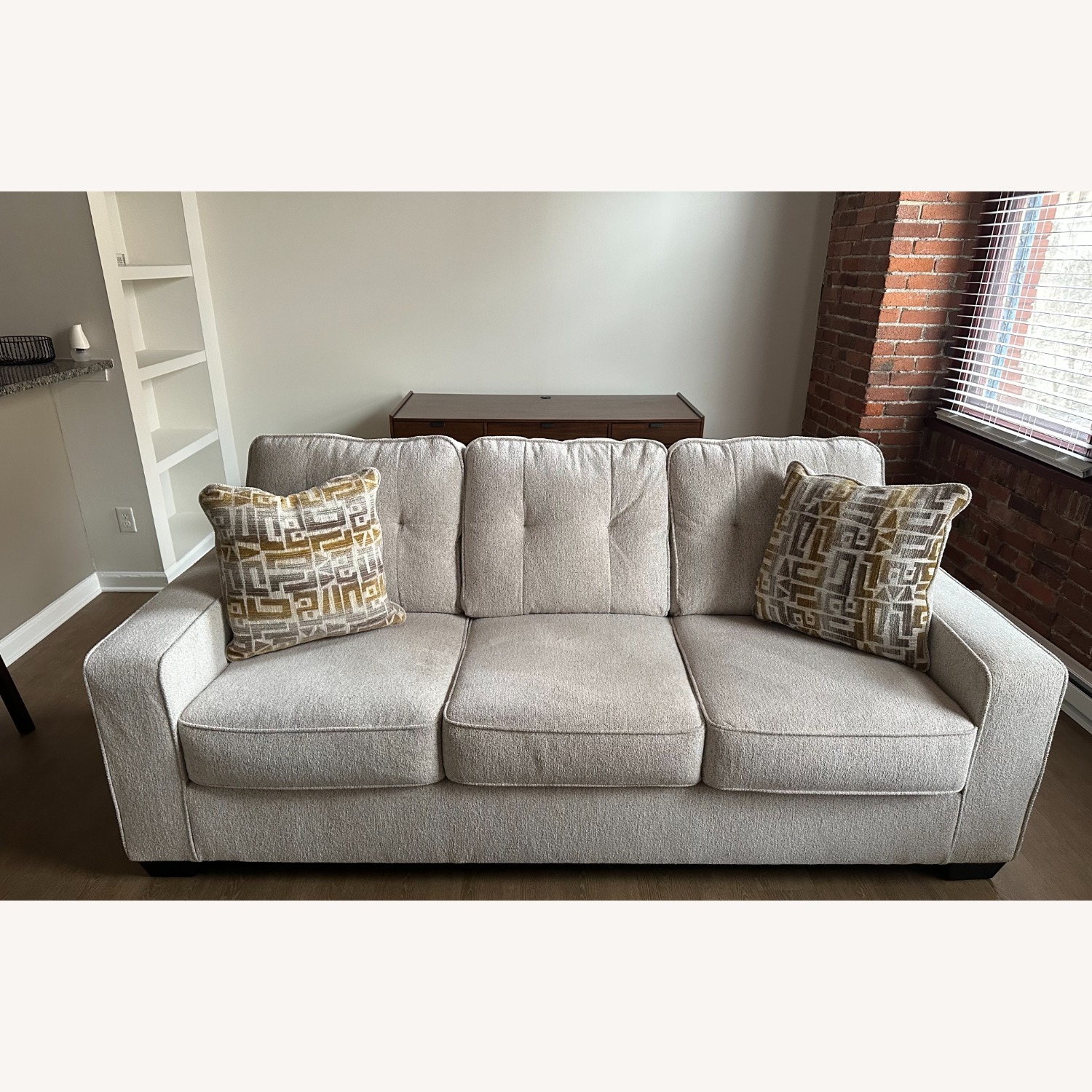 Ashley Furniture Sorrow 3+ Seater Sofa - image-1