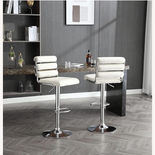 Used White Metal Stools for sale on AptDeco