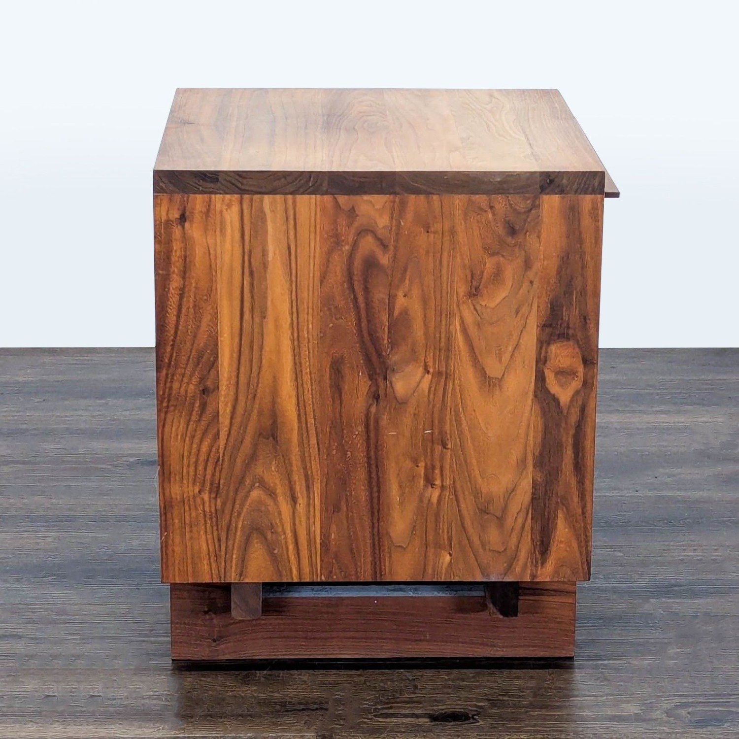 Vermont Furniture Designs One Drawer Walnut Nightstand - image-4