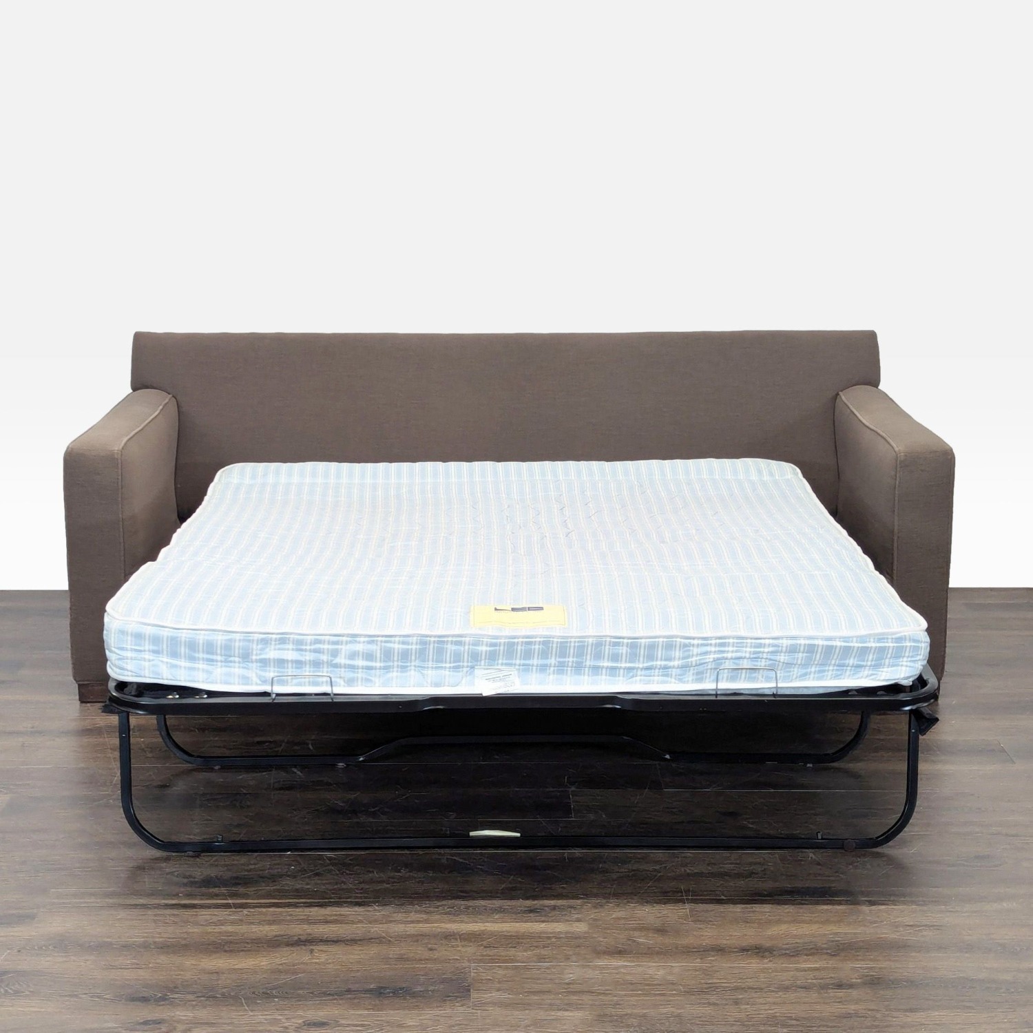 Lee Industries Modern Sleeper Sofa with Cushions - image-7