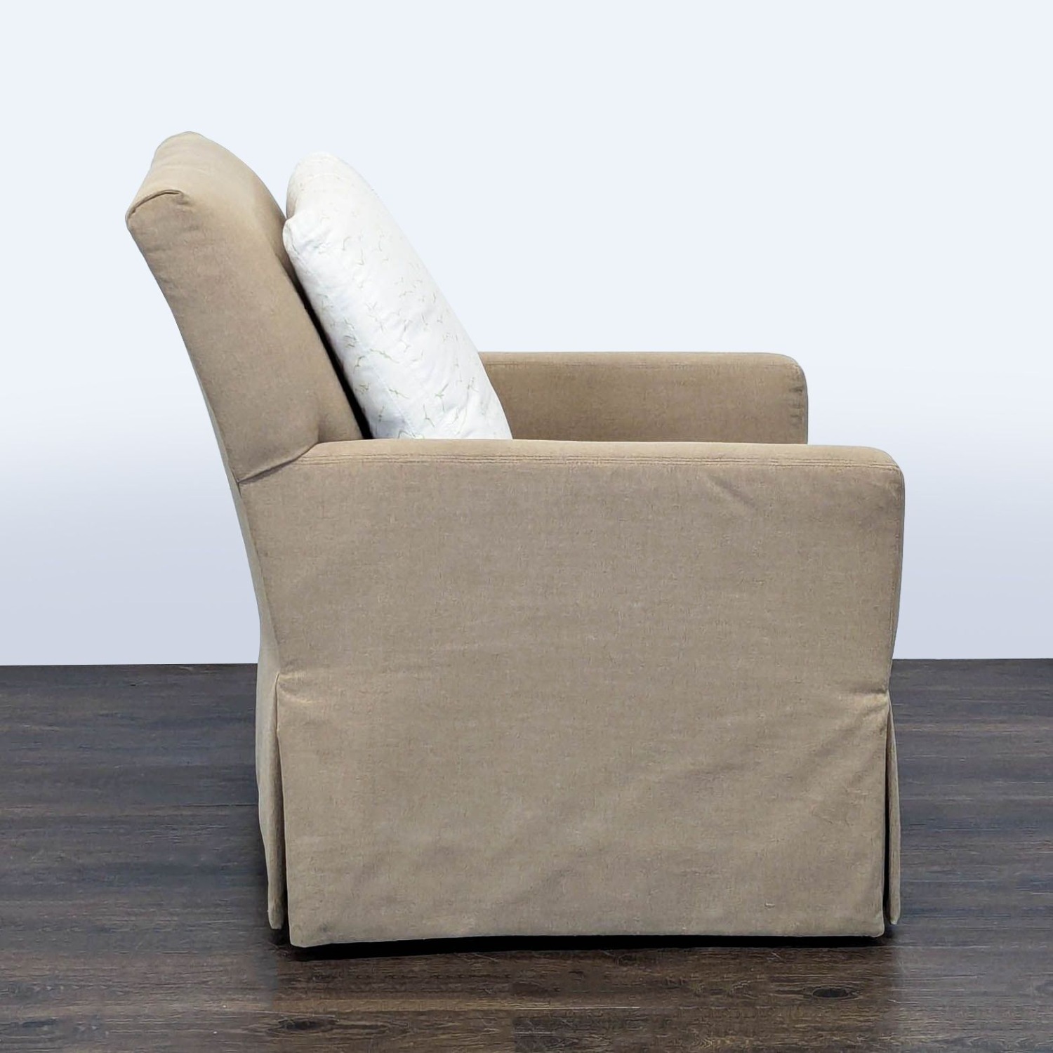 Lee Industries Beige Swivel Lounge Chair  - image-4