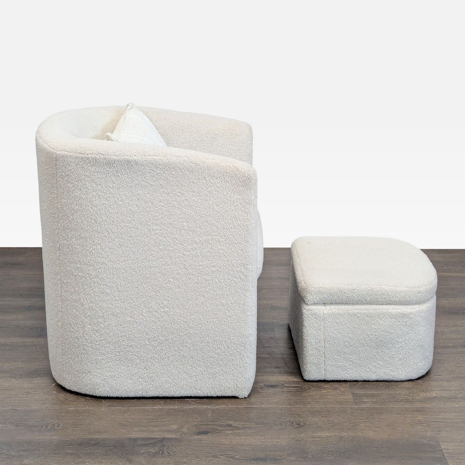 Wayfair Lounge Chair with Ottoman - image-5