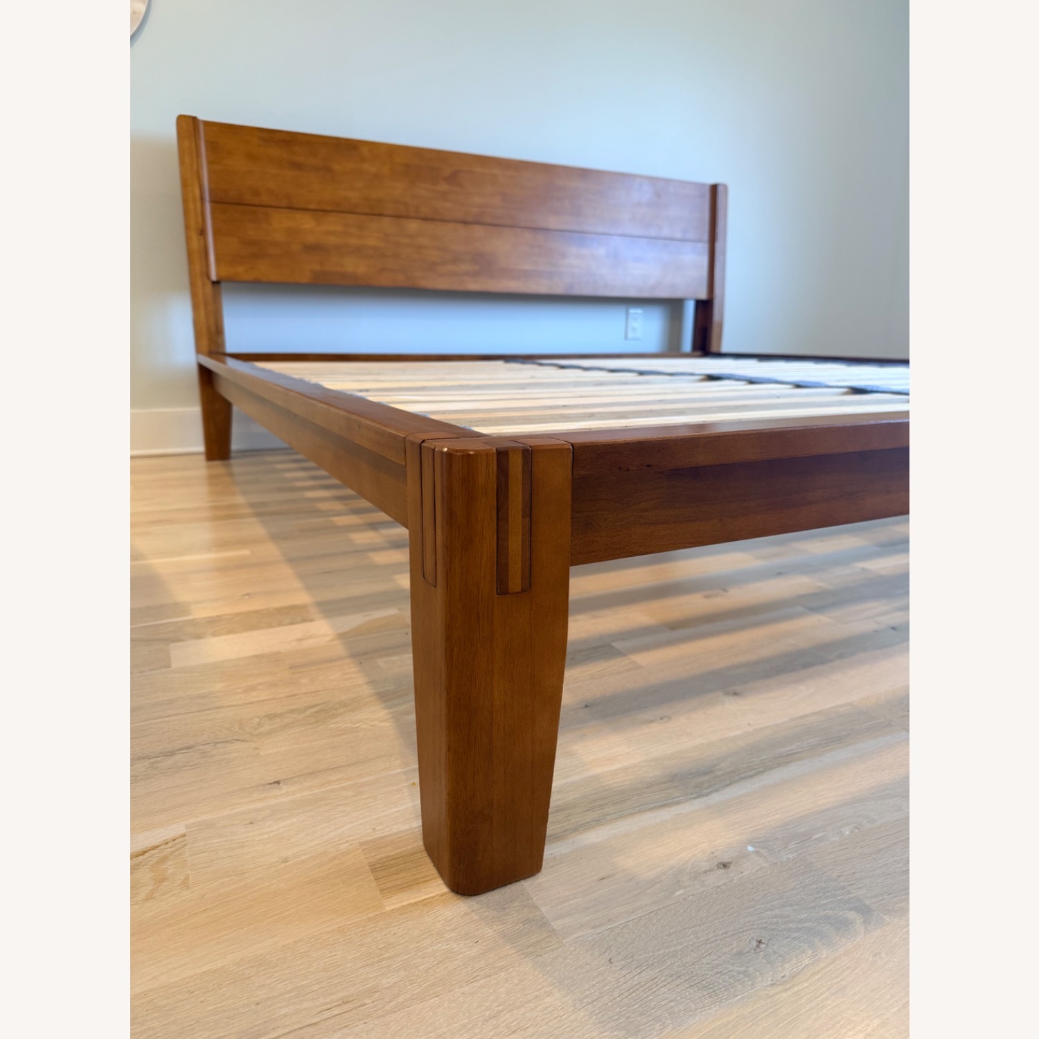 Thuma Classic King Bed With Headboard - Walnut - image-4