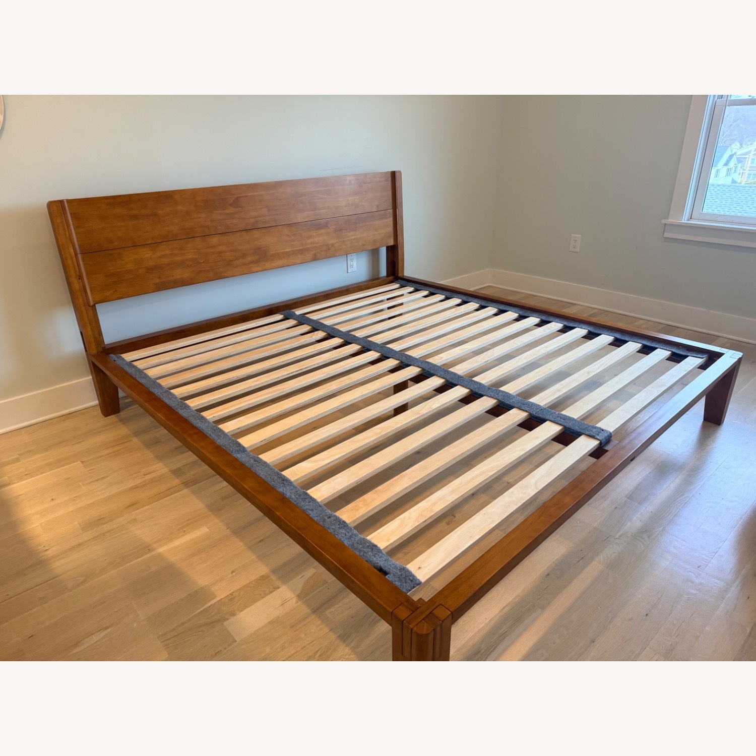 Thuma Classic King Bed With Headboard - Walnut - image-2