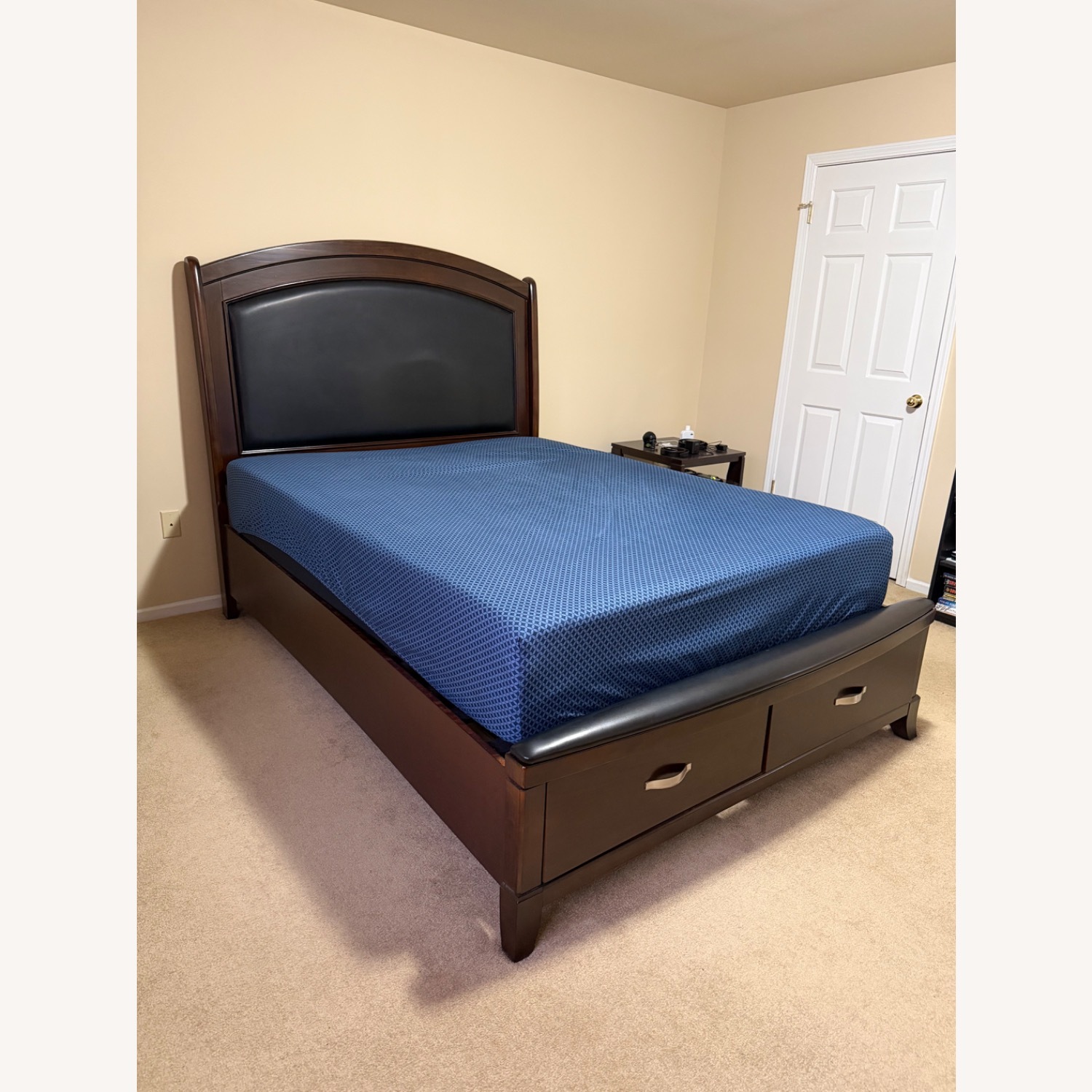 Queen Storage Bed w/ Headboard & Drawers - image-2