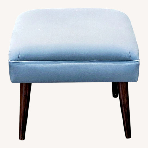 Used Skyline Furniture Footstool on Wood Legs for sale on AptDeco