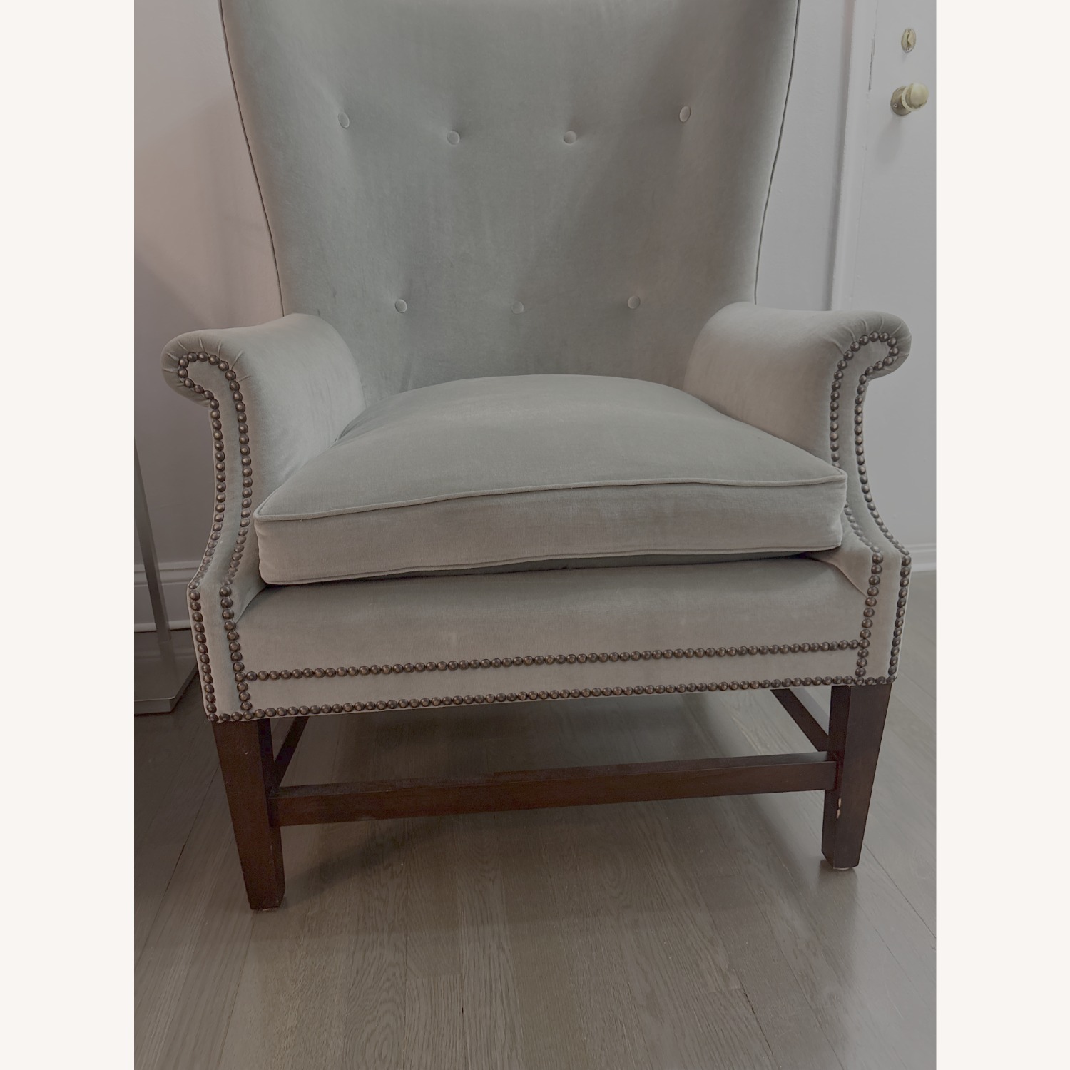 Traditional Armchair - image-5