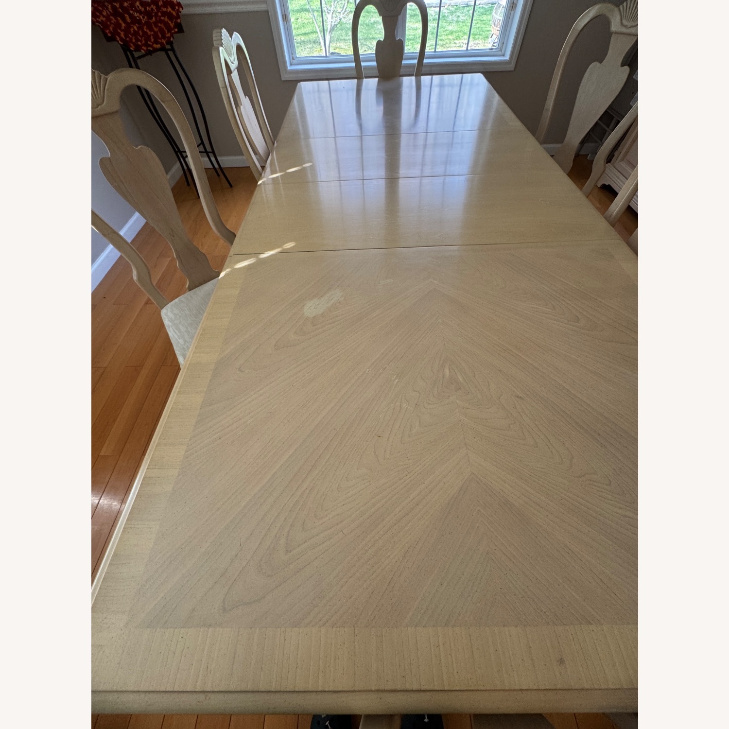 Stanley Endeavor Dining Table & Chairs - image-3