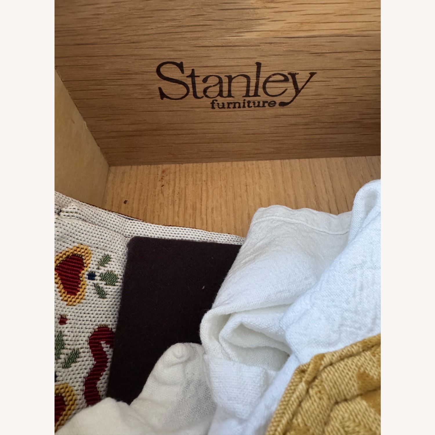 Stanley Endeavor China Cabinet - image-8