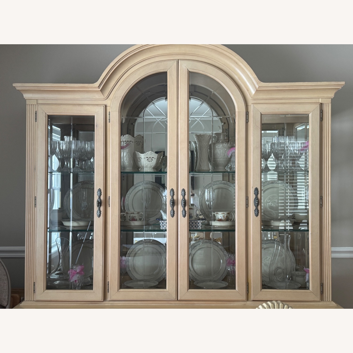 Stanley Endeavor China Cabinet - image-2