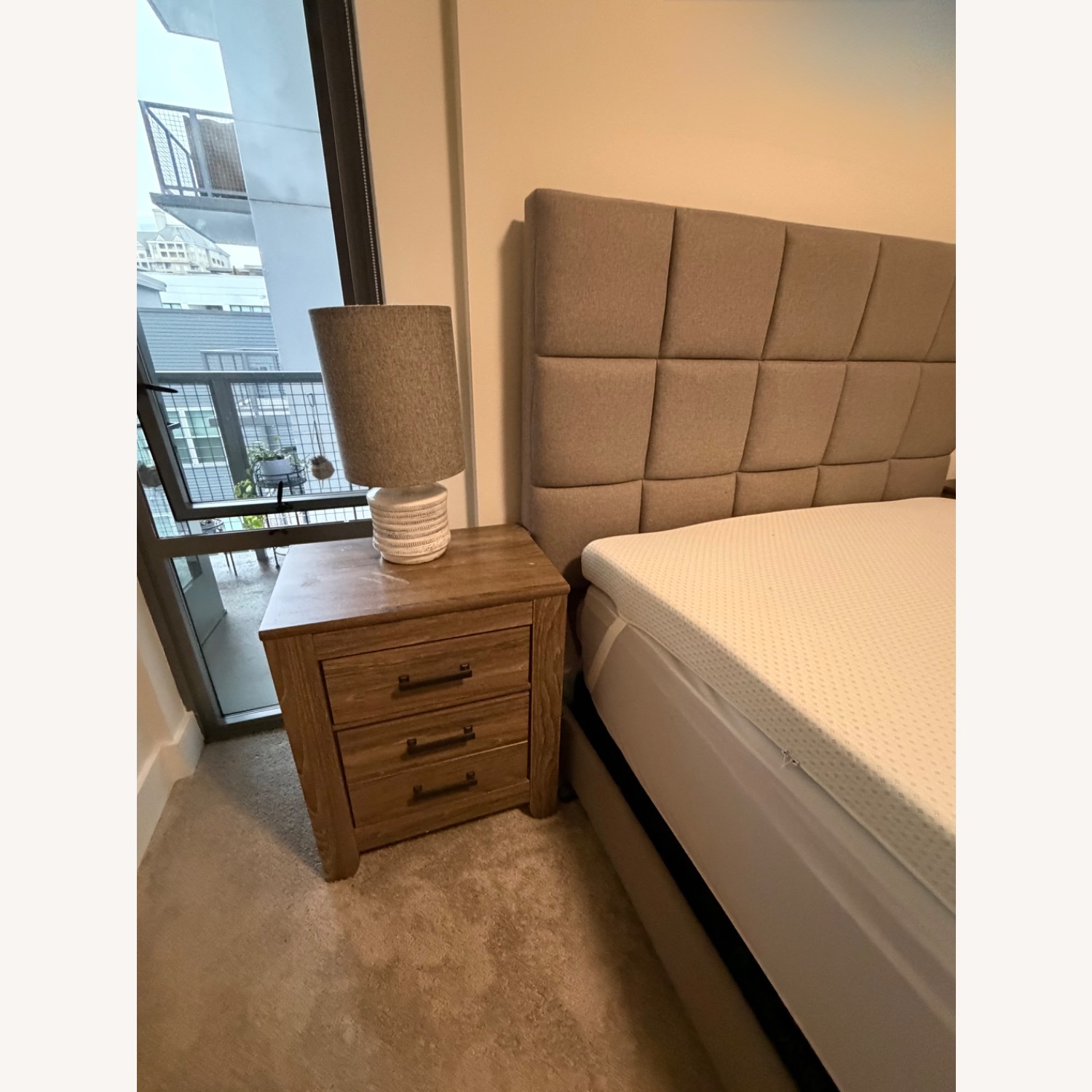 Ashley Furniture Light Gray Linen Queen Bed - image-3