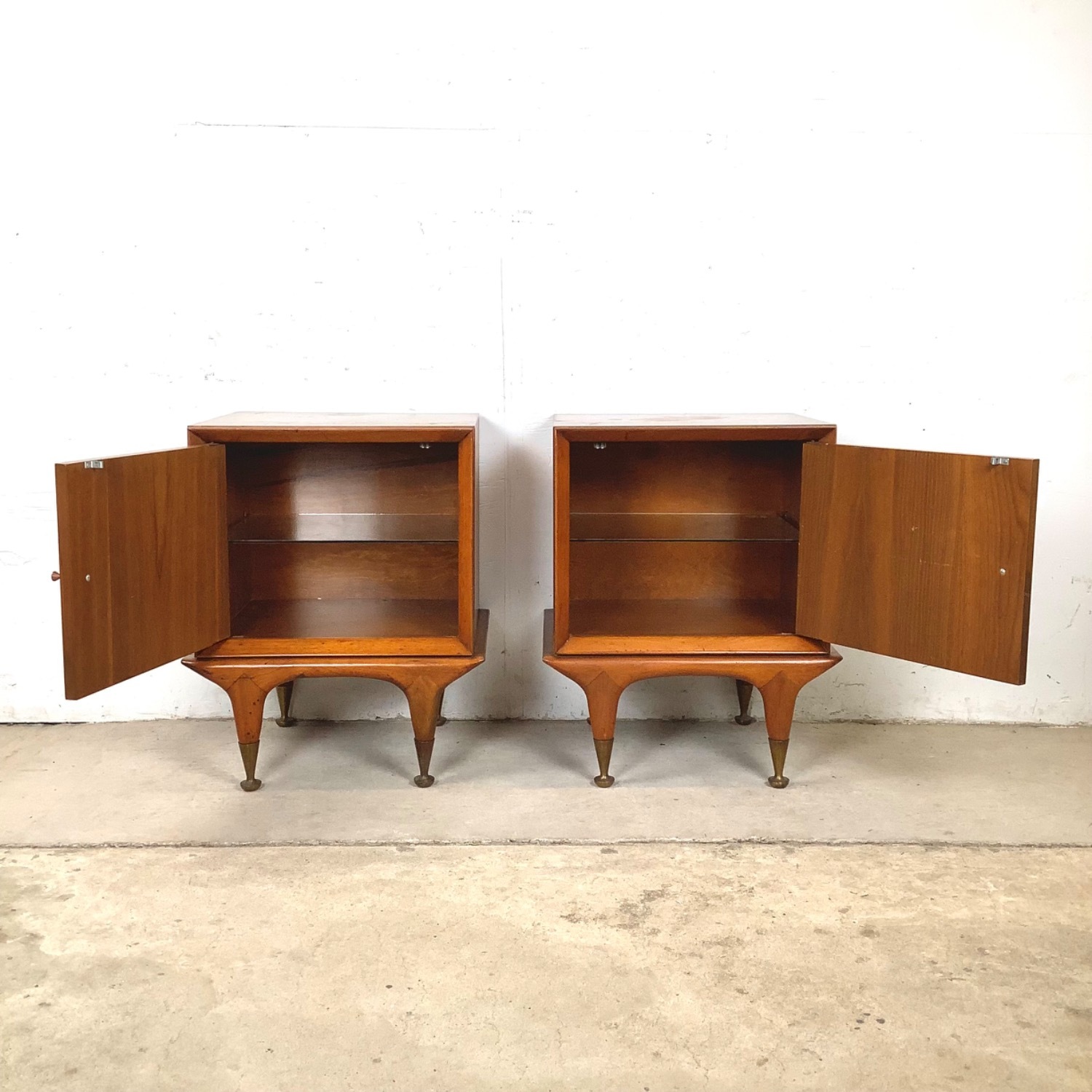Pair of Vintage Walnut Nightstands | 1960s MCM - image-8
