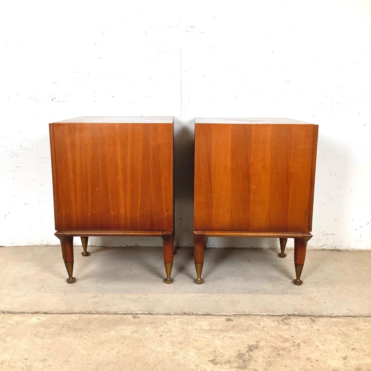 Pair of Vintage Walnut Nightstands | 1960s MCM - image-11