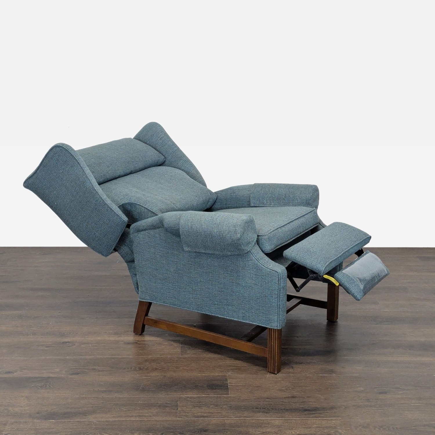 Vintage Comfortable Blue Recliner Lounge Chair - image-4