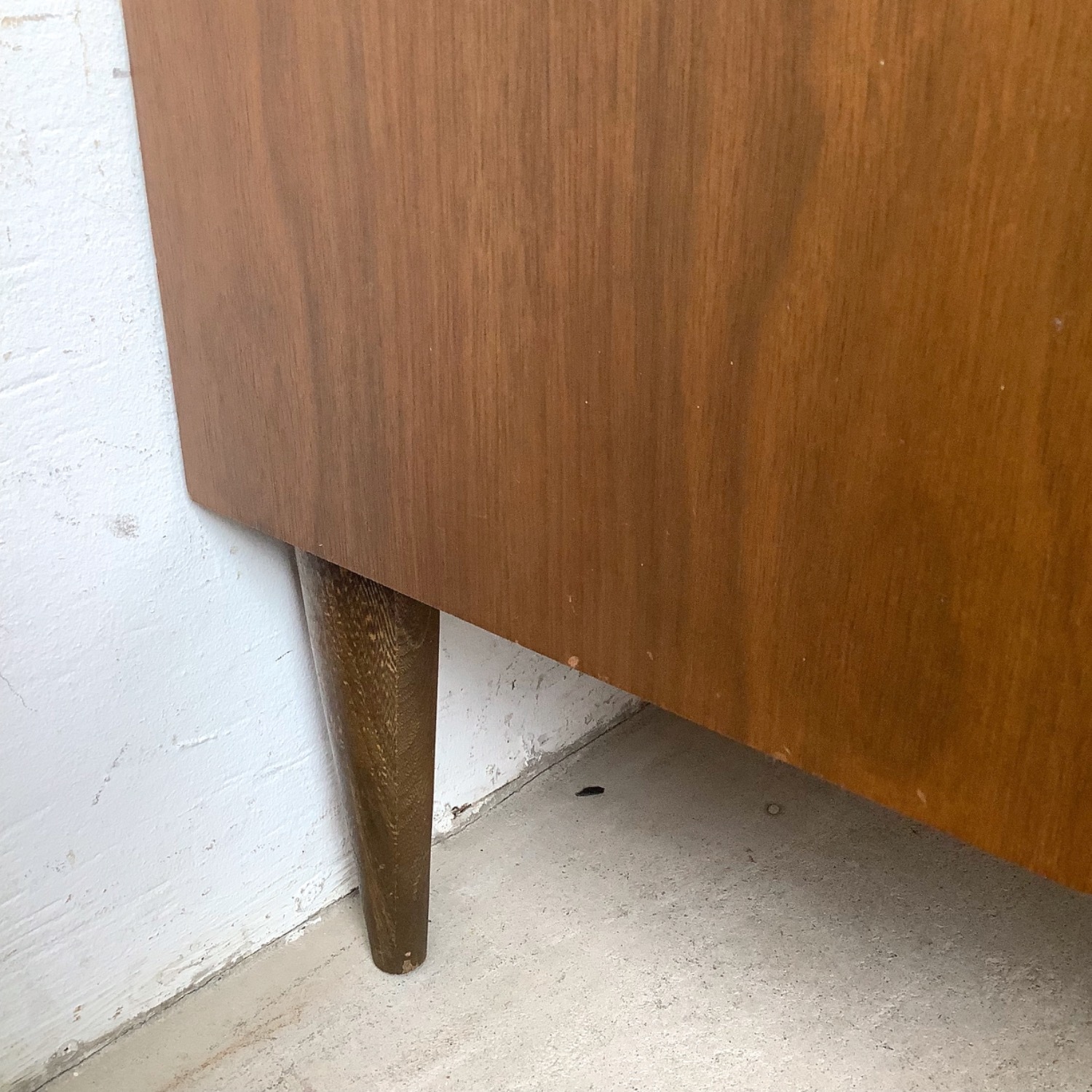Bassett Mid-Century Modern 3-Drawer Walnut Chest - image-14