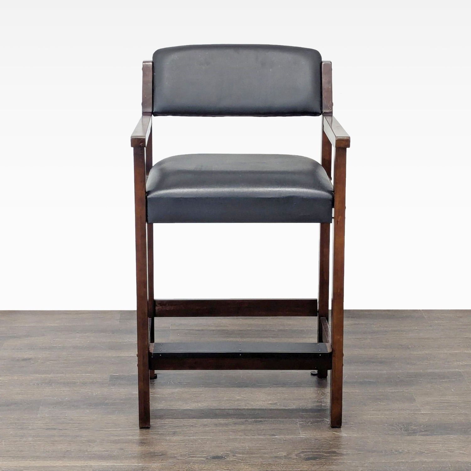 BlueWave Hathaway Cambridge Spectator Chair - image-2