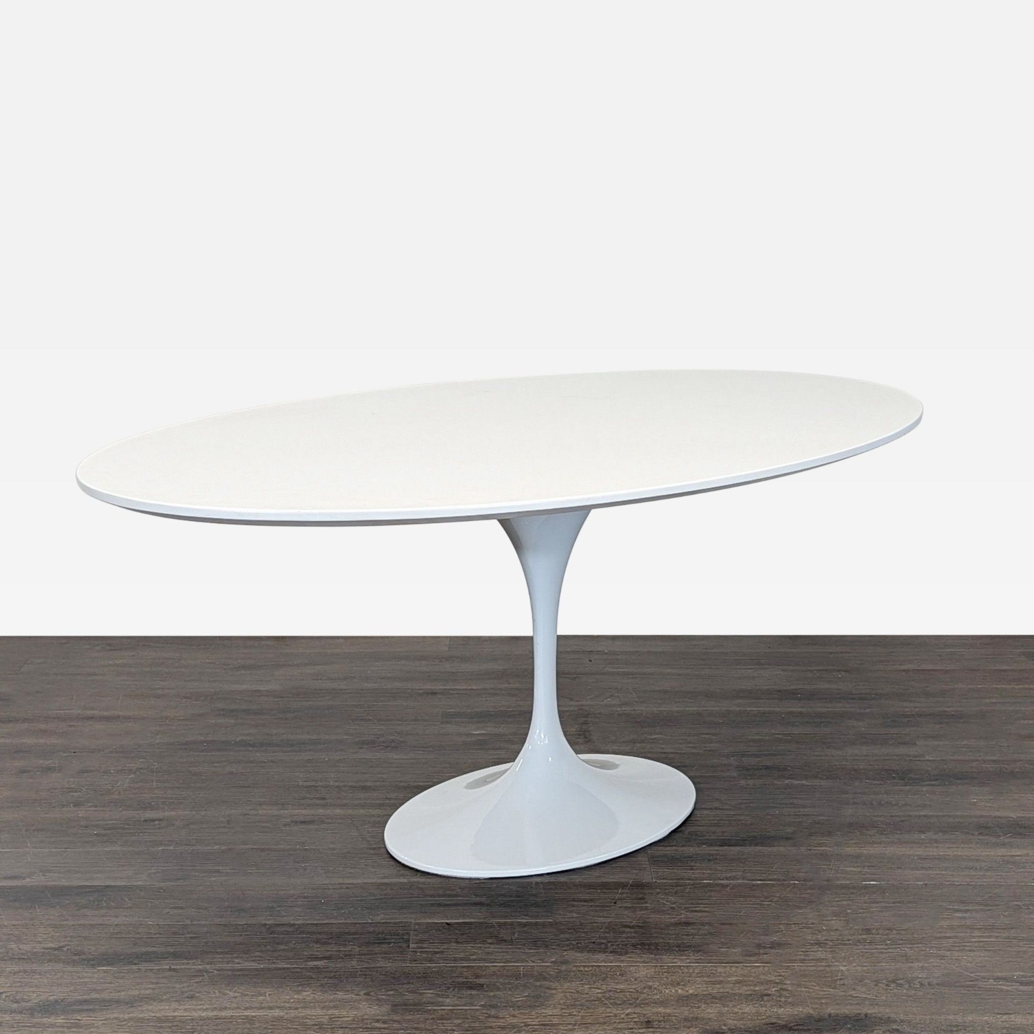Rove Concepts Oval Tulip Table in White Lacquer - image-4