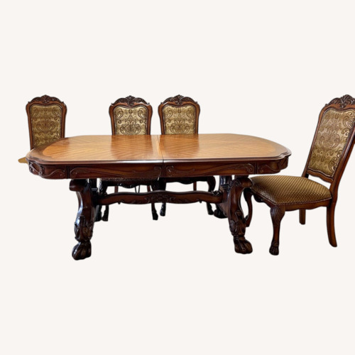 Used Light Brown Dining Sets for sale on AptDeco