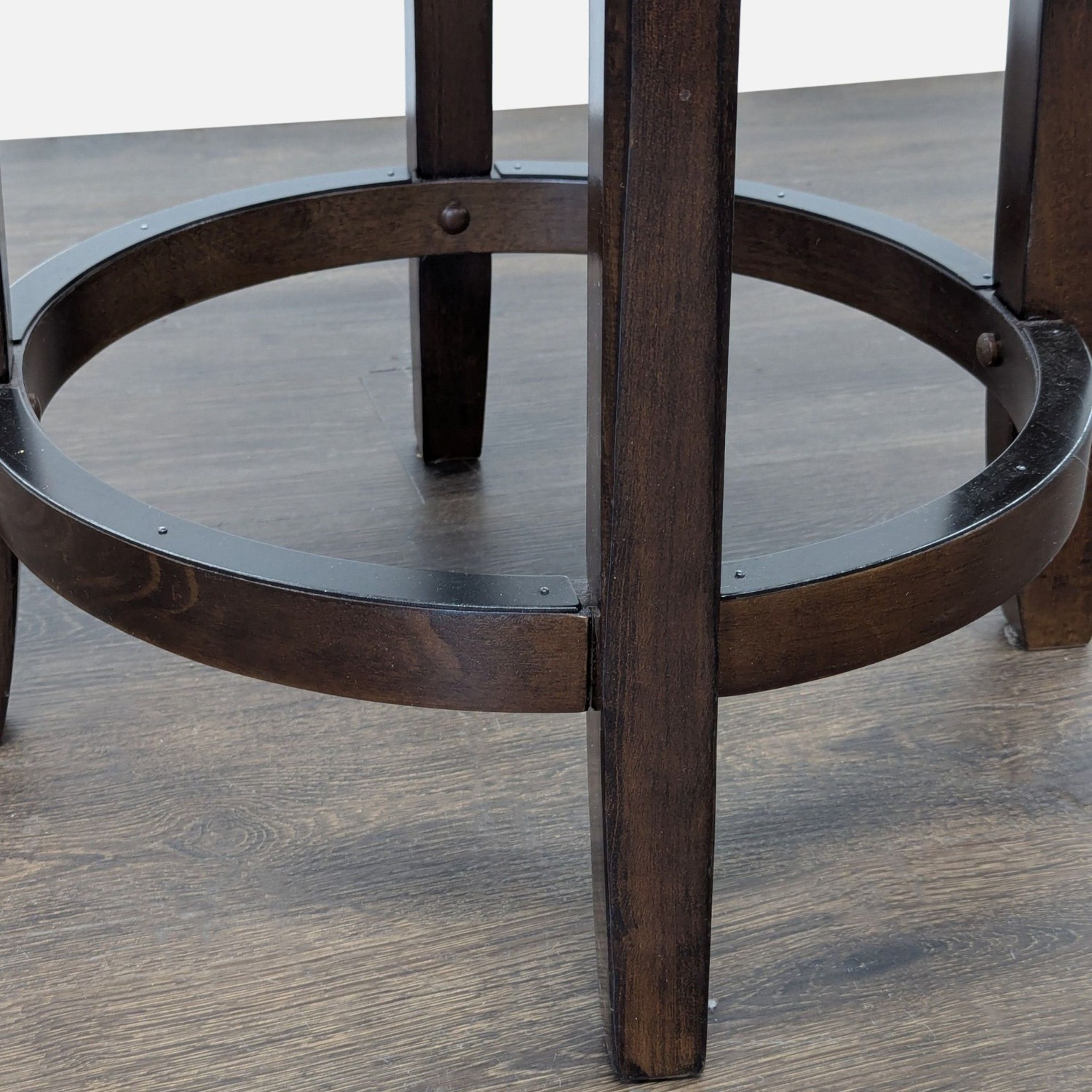 Ashley Furniture Porter Swivel Bar Stool - image-6