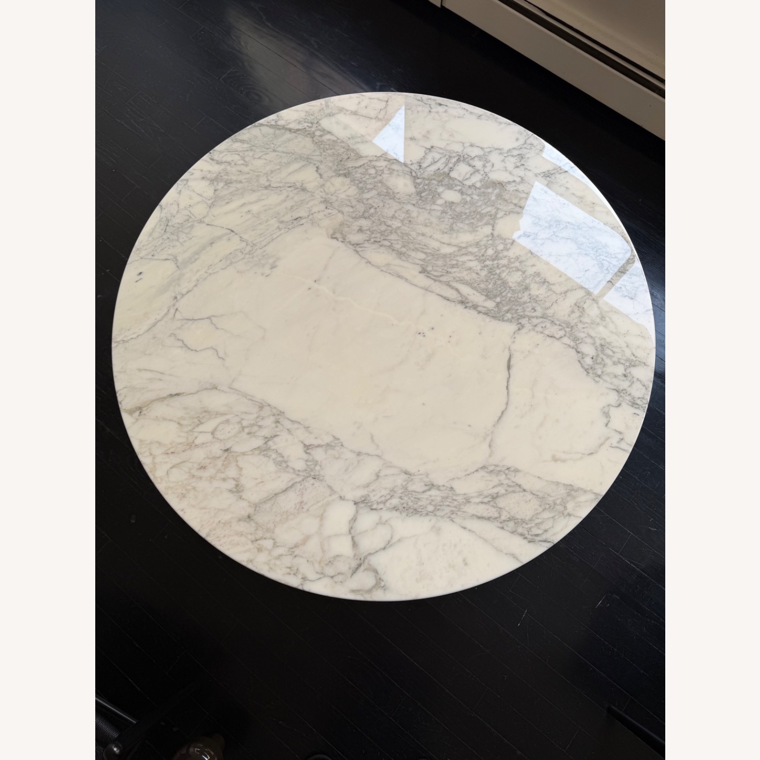 Knoll Saarinen Dining Round Table - image-4