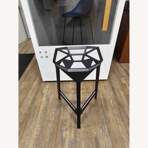 Used (4) Magis Stools for sale on AptDeco
