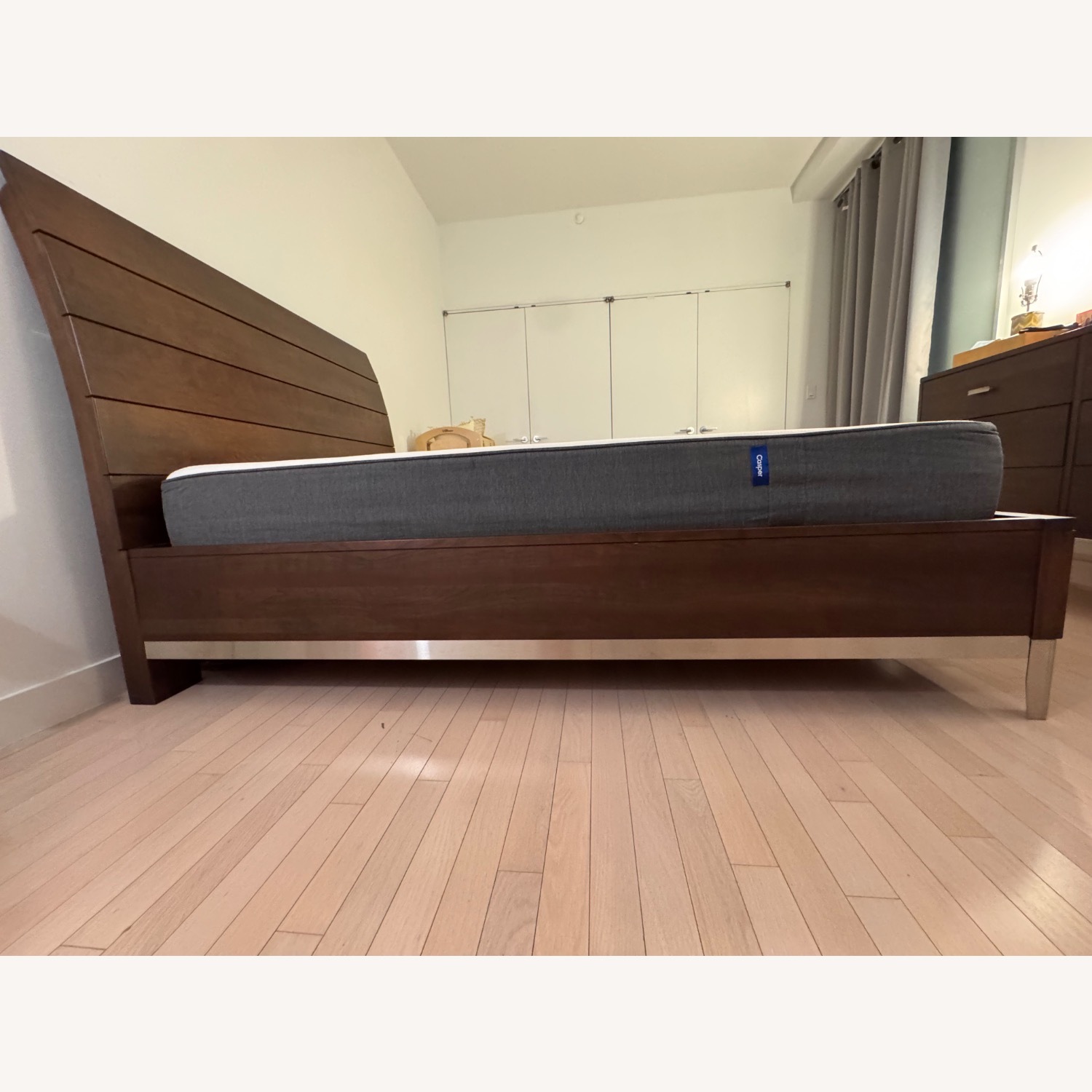 Durham Cherry Wood Queen Bed (Defined Distinction) - image-7