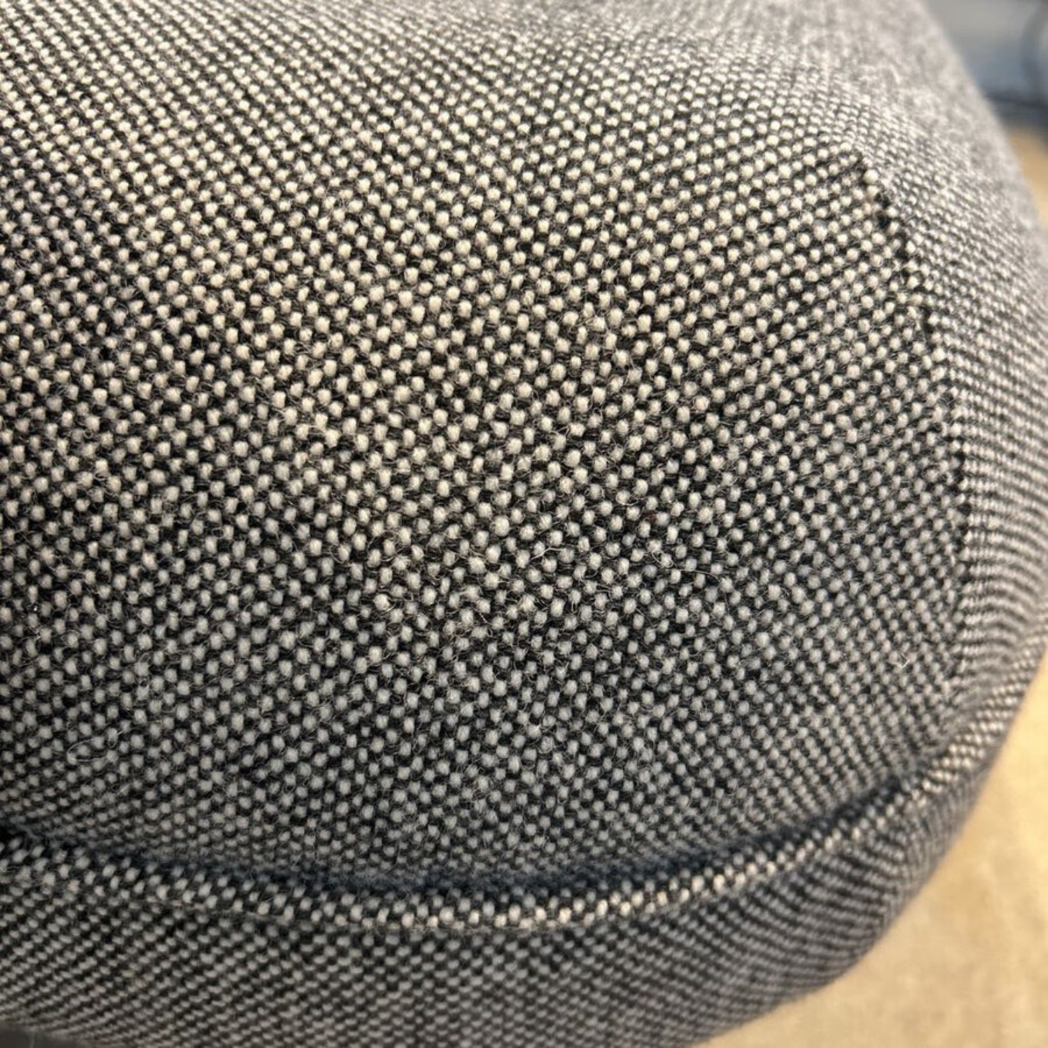 Allermuir Plum 2-Seat Loveseat - image-4