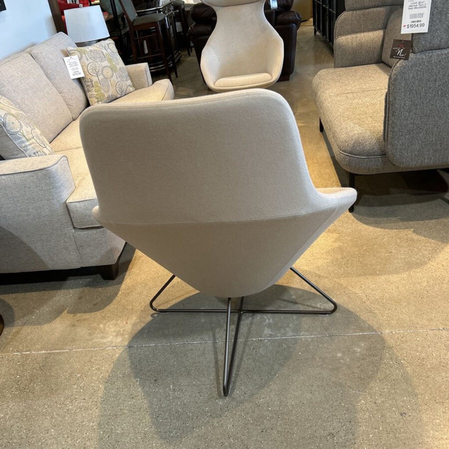 Allermuir Conic Lounge Chair - image-3