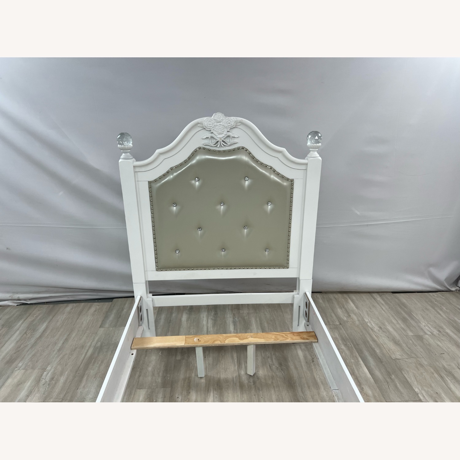 Furniture of America Twin White  Tufted Panel Bed - image-5