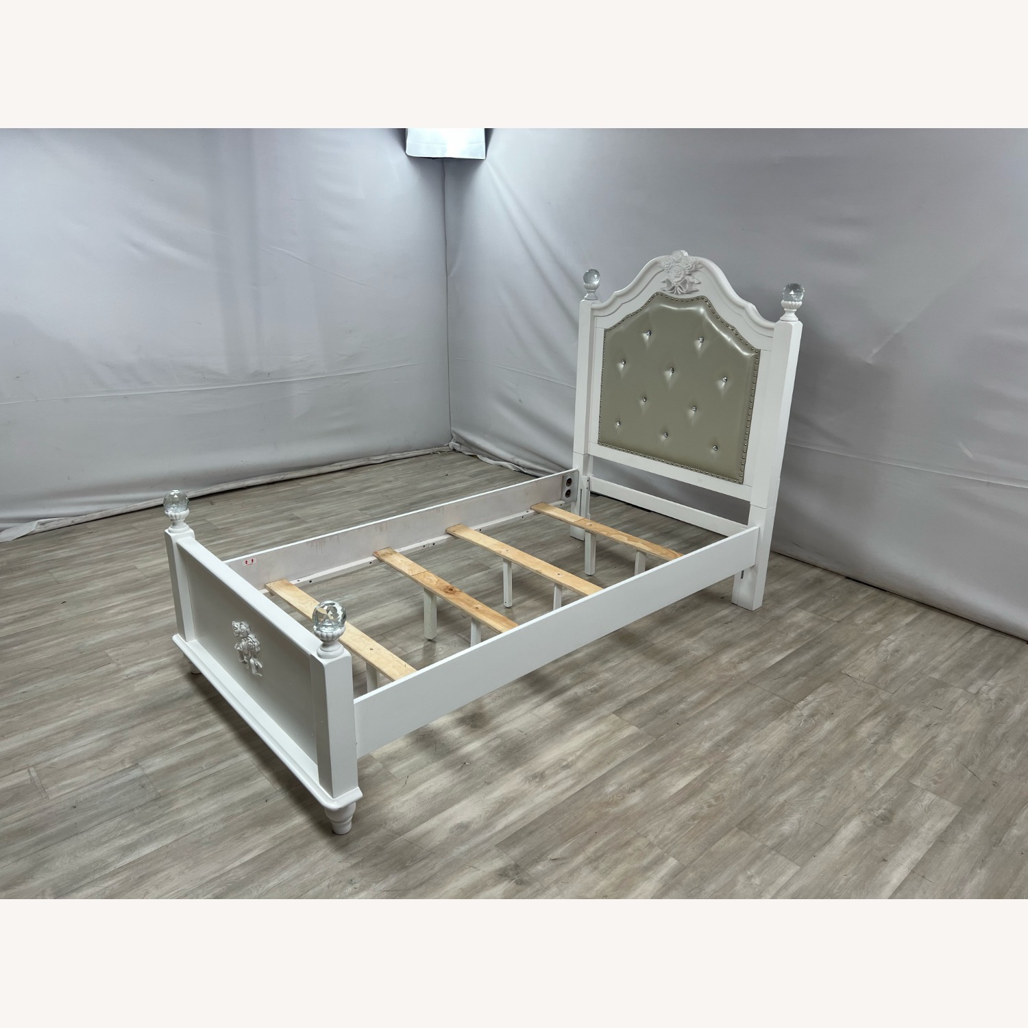 Furniture of America Twin White  Tufted Panel Bed - image-3